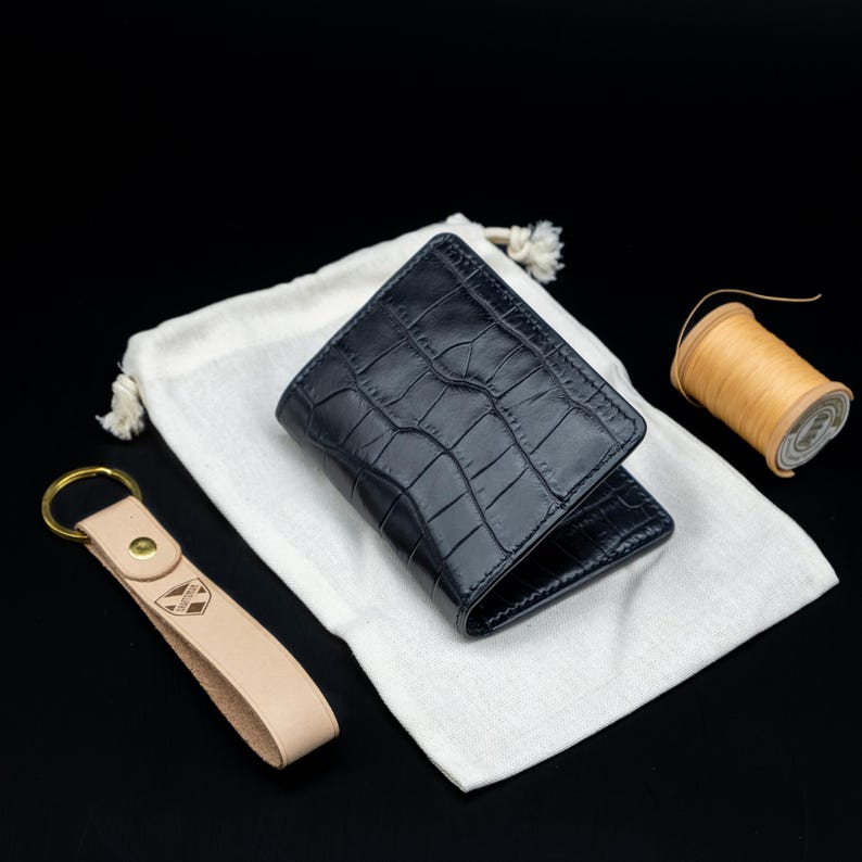 Slim Black Alligator Card Wallet, Handcrafted Leather Cardholder with 6 slots. image 11