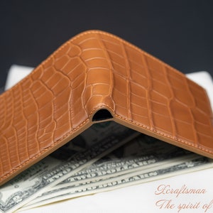 Carteira feita à mão em couro de jacaré | Carteira de designer de luxo masculina | Gator Bifold genuíno de alta qualidade com detalhes em couro de avestruz.