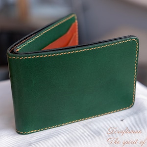 Cartera pequeña artesanal para hombre elaborada en piel Conceria Walpier Buttero, regalo personalizable para él.