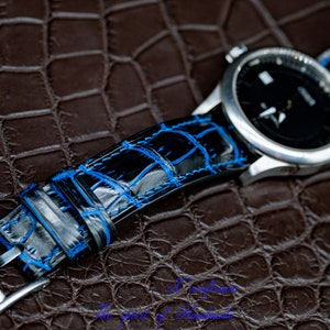 Bracelet de montre en alligator haut de gamme sur mesure, bracelet de montre de luxe sur mesure Personnalisé et élégant en noir et bleu image 7