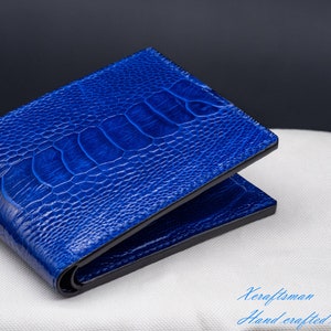 Handgefertigte Geldbörse aus Straußenleder in royalblau - Luxuriöses & langlebiges Design