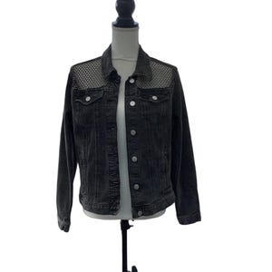 Verzierte / Upcycled Jeansjacke für Damen