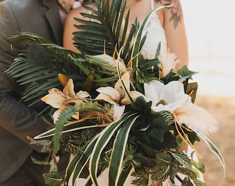 Large tropical ivory bouquet - Boho wedding bouquet - silk flower bouquet - Eucalyptus bouquet