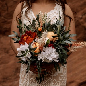 Burnt orange bridal bouquet - Boho wedding bouquet - silk flower bouquet - Eucalyptus bouquet