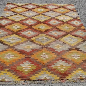 5x7 Turkish kilim rug, Decorative Rug Handmade Rug, Home Decor Vintage Rug Bohemian Rug 5&#39;2&quot;x 7&#39;6&quot;ft  kilim Rug