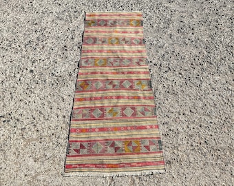 kilim rug runner, vintage kilim runner Anatolia Turkish, Kelim teppich, Tapis, Rugs for hallway, kitchen runner carpets, living room rugs