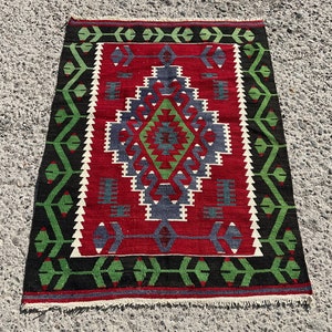Turkish kilim rug, kilim rug, vintage kilim rug, Anatolian Turkish rug,