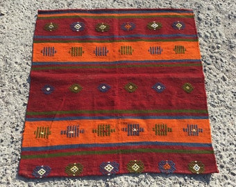 Area kilim rug, Vintage kilim rug, Handmade kilim rug, runner kilim rug, bohemian decor kilim rug, 3'4” x 3'4” ft,