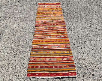 2x9 kilim rug runner, vintage kilim runner Turkish, Kelim teppich, Tapis, Rugs for hallway, kitchen carpets, living room rugs , 2.7 x 9 ft