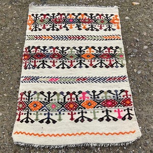 3x4 Small Rug, striped kilim rug, Home kilim Rug, Vintage rug, bohemian rug, yellow striped kilim rug, kitchen rug, 2&#39;8”x 4’, runner rug