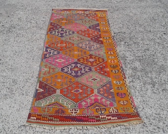 kilim rug runner, vintage kilim runner Anatolia Turkish, Kelim teppich, Tapis, Rugs for hallway, kitchen runner carpets, living room rugs