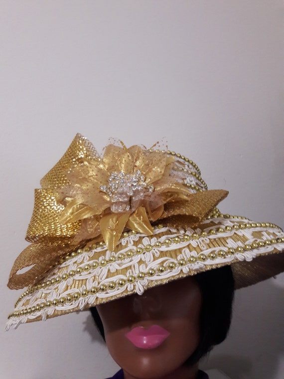 Gold Church Hat: Medium Brim, Ivory Trim, Rhinestone Brooch  display picture 2