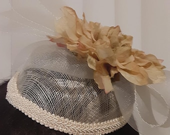 Vintage Sylvia New York Ivory Woven Pillbox Hat W/ Bow  display picture 1