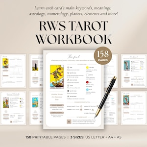 Könnte beinhalten: Ein Tarot-Arbeitsbuch mit dem Titel "RWS Tarot Workbook" und dem Text "Erfahren Sie mehr über die wichtigsten Schlüsselwörter, Bedeutungen, Astrologie, Numerologie, Planeten, Elemente und mehr!" Das Arbeitsbuch hat 158 Seiten.
