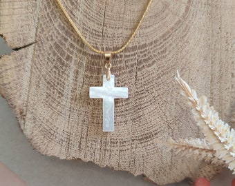 Engraved Cross Pendant Necklace
