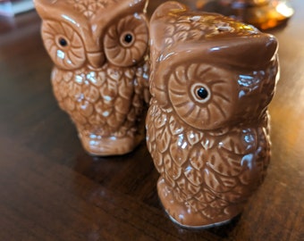 Vintage Owl Shakers