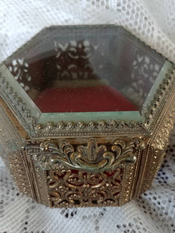 Beautiful Brass Ornate Trinket Holder - image 2
