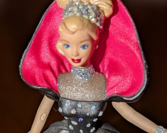 Stunning Christmas Ornament