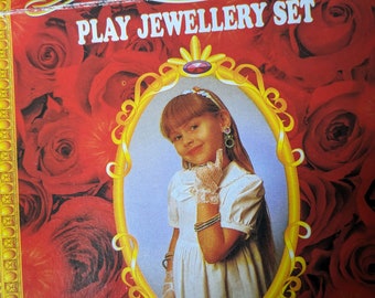 Vintage Dazzling Dez Play Jewellery Set