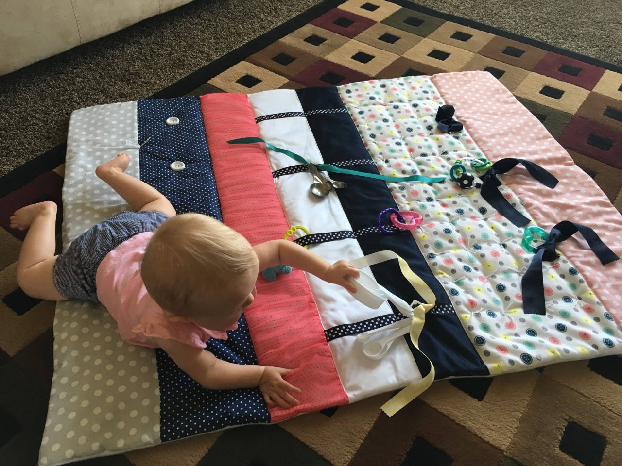 Tummy Time Baby Quilt : 6 Steps - Instructables