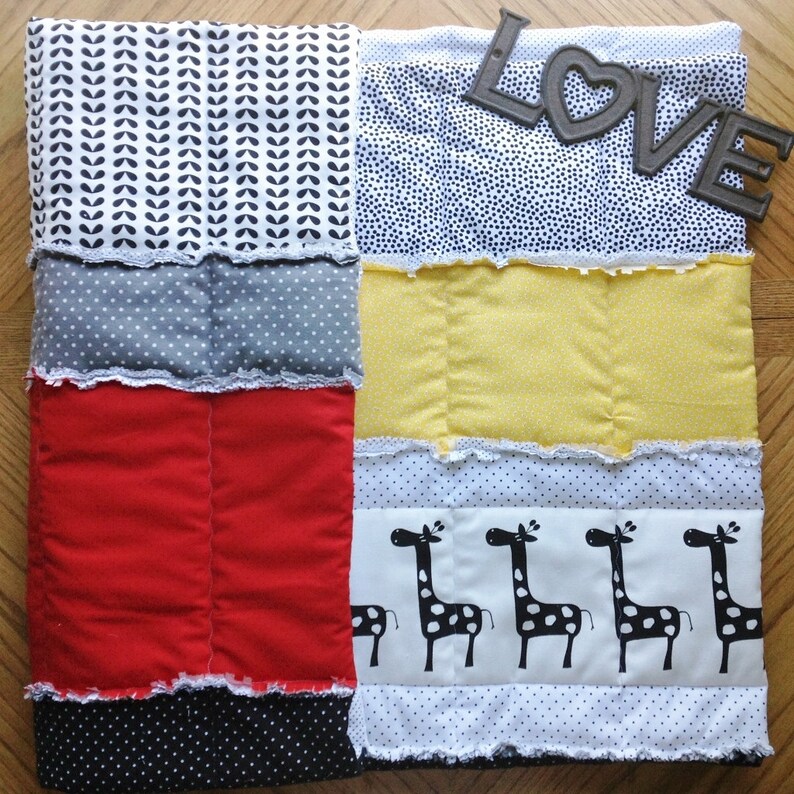 Crib Quilt Baby Quilt Red Black Yellow White Giraffe Etsy