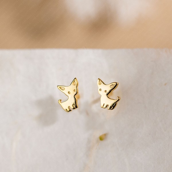 Tiny Chihuahua Stud Earrings, Gold, Silver SHEMISLI SS679 Butterfly End, SS680 Screw Ball End (Type A) LR