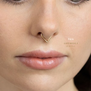 Tiny Disc Threadless Flat Back Earrings, Nose Stud, 20,18,16ga, 5-10mm,  Surgical Steel, SHEMISLI SS539, SS540, SS541, SS542, SS543 