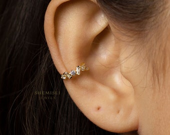 Baguette and round CZ Ear Conch Cuff, Earring No Piercing is Needed, Gold, Silver SHEMISLI - SF047