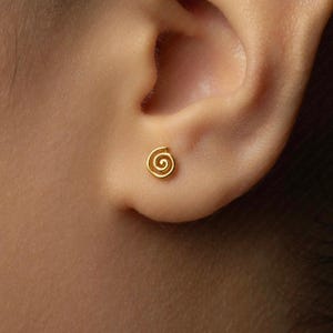 Spiral Pattern Stud, Threadless Flat Back Earring, Minimalist Style, A-SS1360