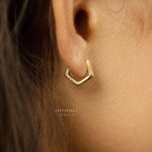 Pentagon Hoop, Huggies Earring, Minimalist Style, A-SH263
