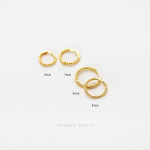 Twisted Wire Hoop, Cable Hoop Earring, Rope Huggies, Simple Thin Hoops, Unisex, Gold, Silver SHEMISLI - SH396, SH397, SH398, SH399, SH033