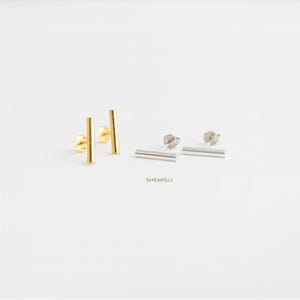 Dainty Round Bar Stud Earring, Unisex, Gold, Silver SHEMISLI SS011