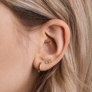 Heart Shape Daith Hoop, Hinged Clicker Hoop, 16ga 8, 10, 12mm, Unisex, G23 Titanium, SHEMISLI SH228, SH229, SH283
