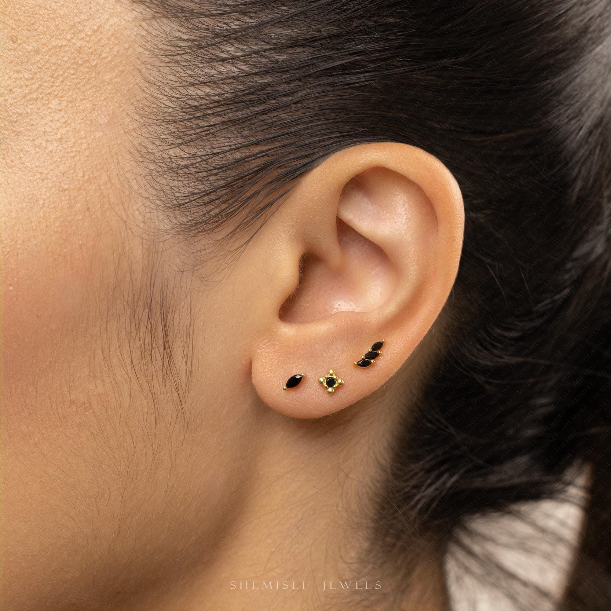 ★2022SS新作★MZUU★DAYZ Tiny Square Frame Earrings Square Stud Earrings, Black Square Earrings, Fake Plugs