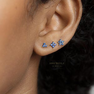 Tiny Sapphire Stone Flower Stud, Unisex, Gold, Silver SHEMISLI - SS244, SS246, SS324
