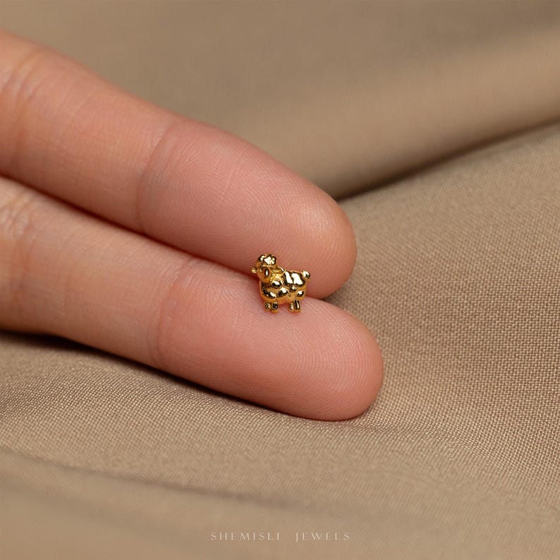 Sheep Stud, Threadless Flat Back Earring, Minimalist Style, A-SS1375 afbeelding 2