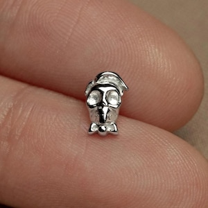 Gentleman Skull Stud, Threadless Flat Back Earring, Gothic Victorian Jewelry, Minimalist Style, A-SS1325