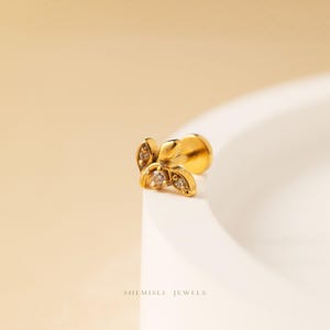 Tiny Leaf Threadless Flat Back Tragus Stud, 20,18,16ga, 5-10mm Unisex, Surgical Steel SHEMISLI SS915