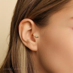 Tiny Planet Threadless Flat Back Tragus Stud, 20,18,16ga, 5-10mm Unisex, Surgical Steel SHEMISLI SS911