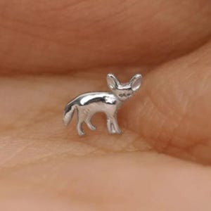 Fennec Fox Stud, Threadless Flat Back Earring, Minimalist Style, A-SS1084
