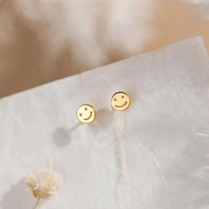 Smiley Face Stud, Butterfly End or Screw Ball End Earring, Minimalist Style, A-SS663 SS664