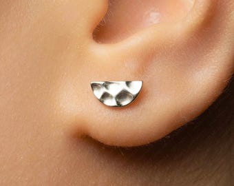 Hammered Half Moon Stud, Threadless Flat Back Earring, Minimalist Style, A-SS1711