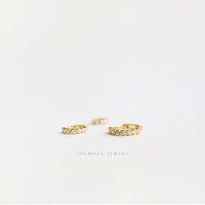 Simple Clear CZ Conch Hoop Earring, White Stone Huggies, Unisex, Gold, Silver SHEMISLI SH043, SH044, SH045