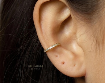 White Gemstones Ear Cuff, Conch Earring, Minimalist Style, A-SF056