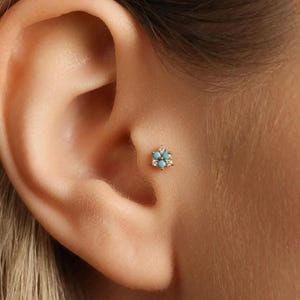 Clou d'oreille tragus fleur turquoise, boucle d'oreille sans filet à dos plat, style minimaliste, A-SS1000