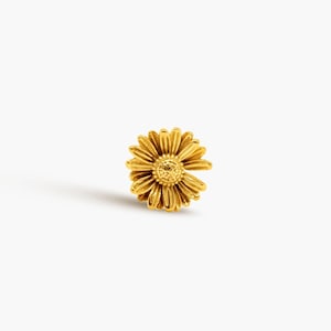 Daisy Flower Stud, Threadless Flat Back Earring, Minimalist Style, A-SS1050