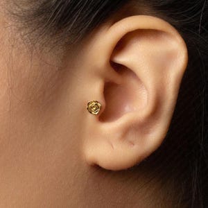 Tiny Rose Threadless Flat Back Tragus Earring, June Birth Flower, 20,18,16ga, 5-10mm Unisex, Surgical Steel SHEMISLI SS1052