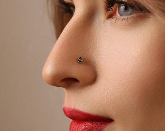 Tiny Teardrop Emerald Threadless Flat Back Nose Stud, 20,18,16ga