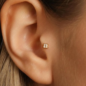 Square Tragus Stud, Threadless Flat Back Earring, Minimalist Style, A-SS899