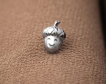Acorn Smiley Stud, Threadless Flat Back Earring, Minimalist Style, A-SS1362
